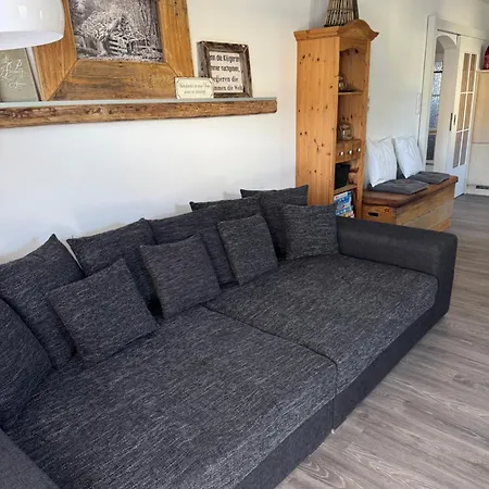 Helle & Gemuetliche Wohlfuehlwohnung 公寓