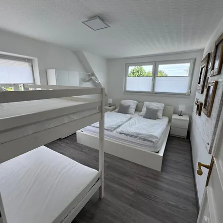 公寓 Helle & Gemuetliche Wohlfuehlwohnung 梅明根